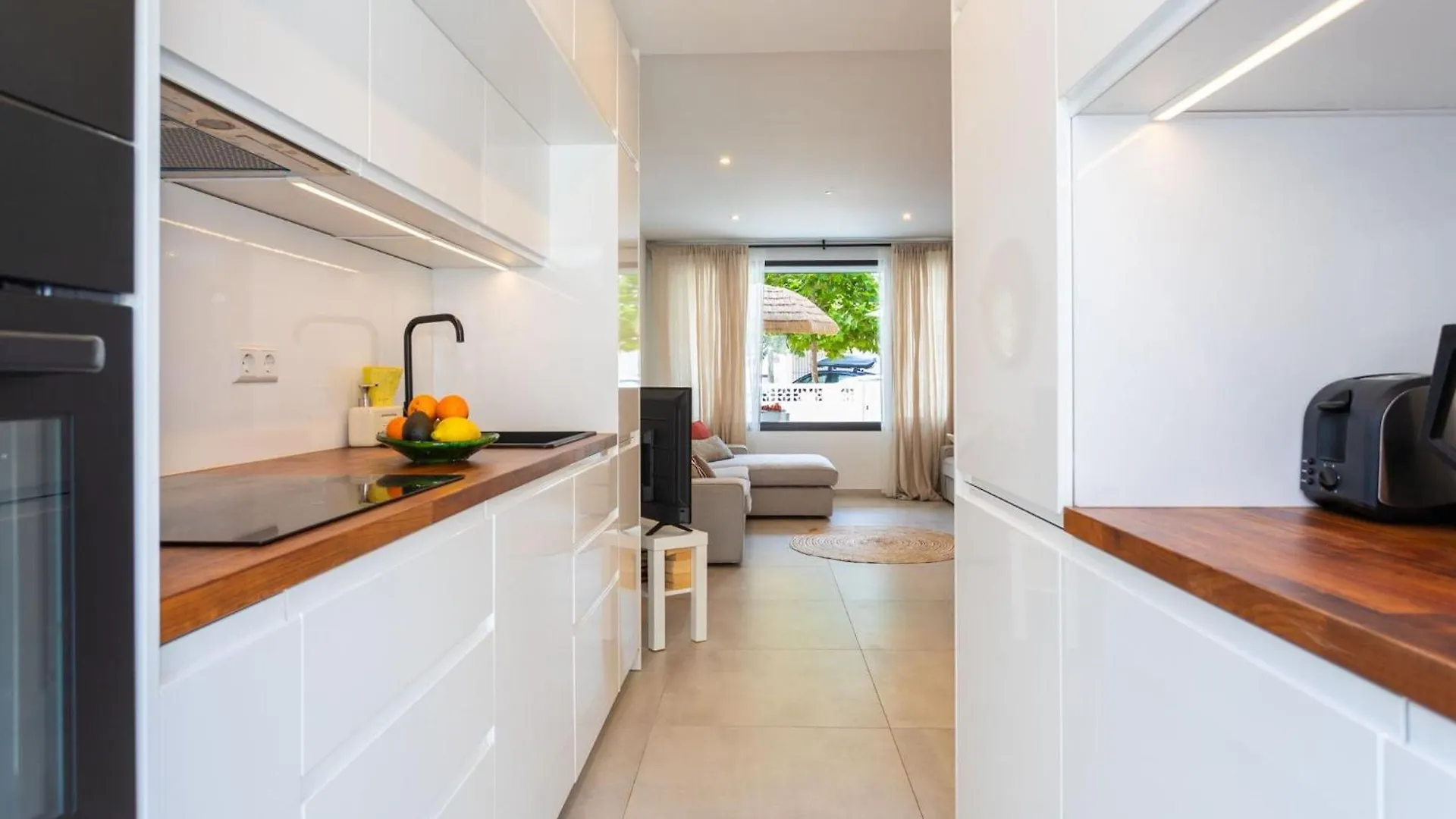La Cala Beach Home - Beachfront Few Steps Away From Sandy Beach La Cala De Mijas Holiday home